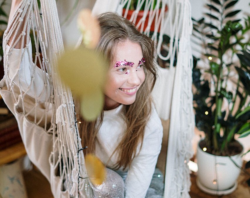 Hamak dla dziecka w ogrodzie i w domu